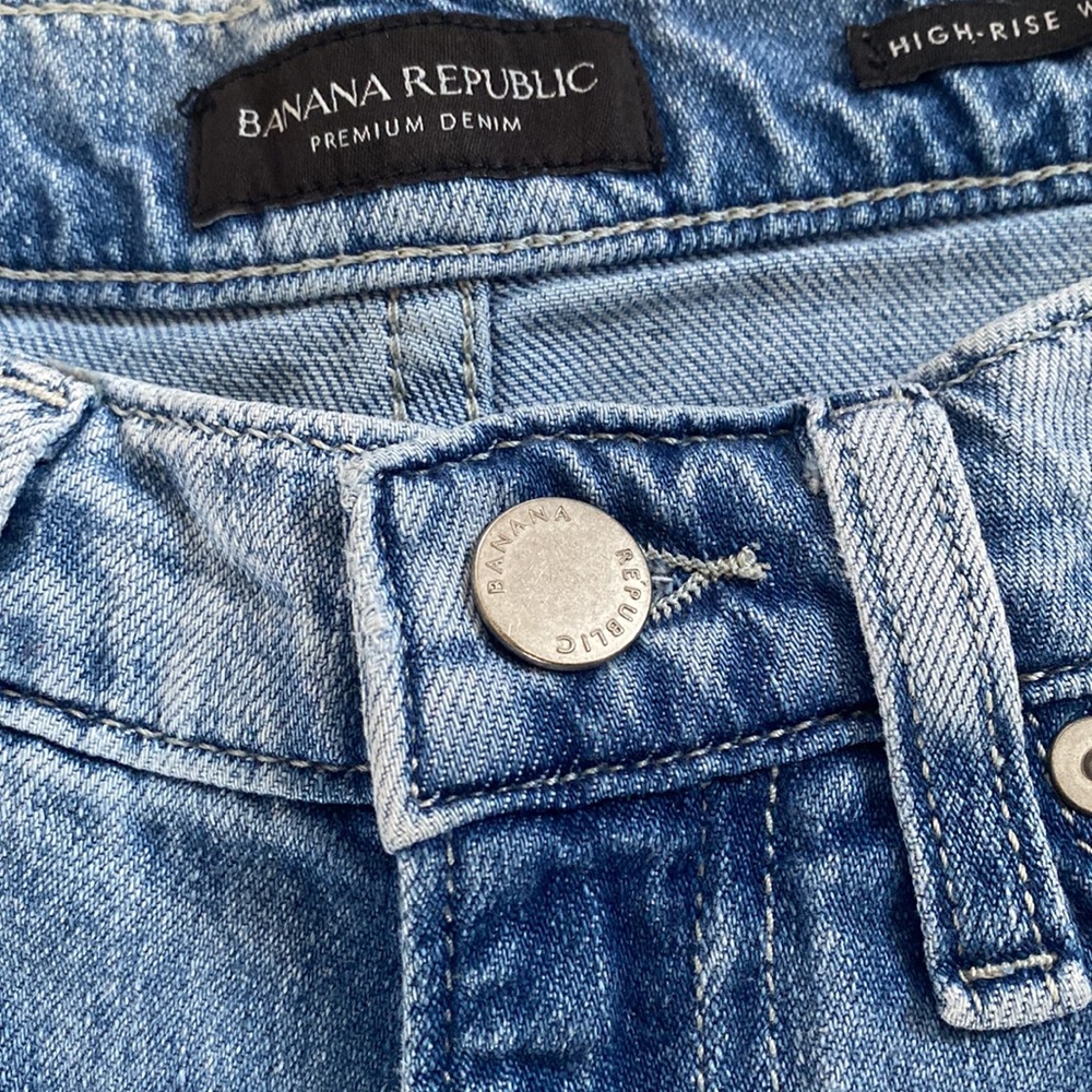 Banana Republic High-Rise Wide Leg Cotton Jeans - Picture 3 of 9